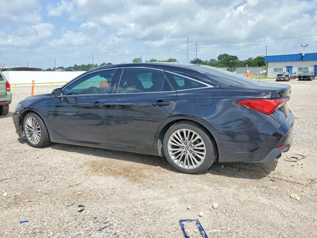 2021 Toyota Avalon Limited - Image 2