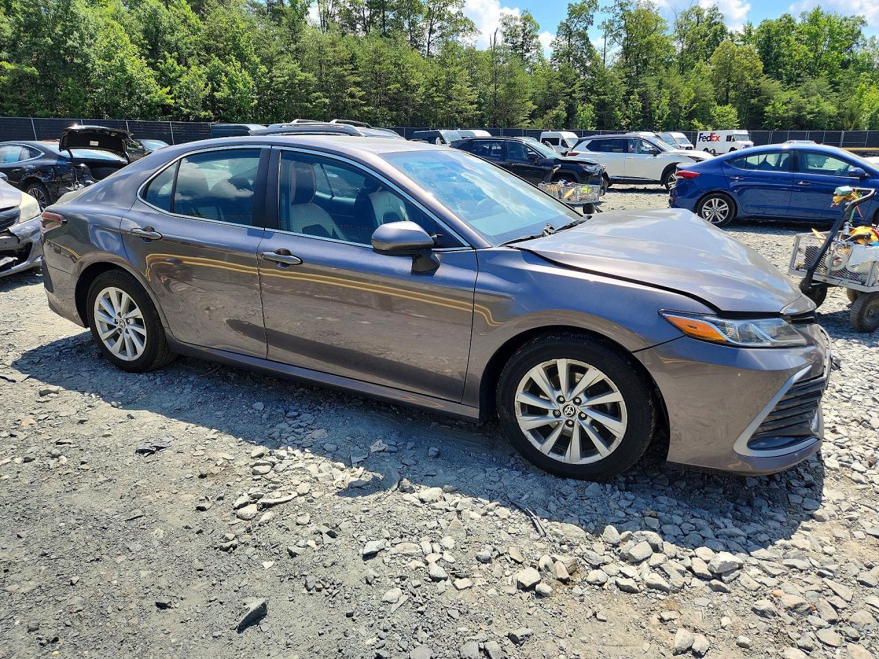 2022 Toyota Camry Le - Image 4
