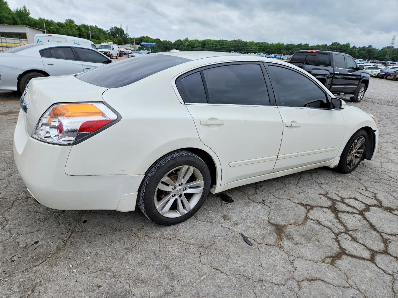 2012 Nissan Altima Sr - Фото 3