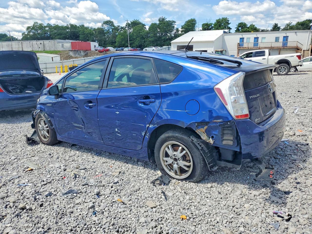 2011 Toyota Prius - Фото 2