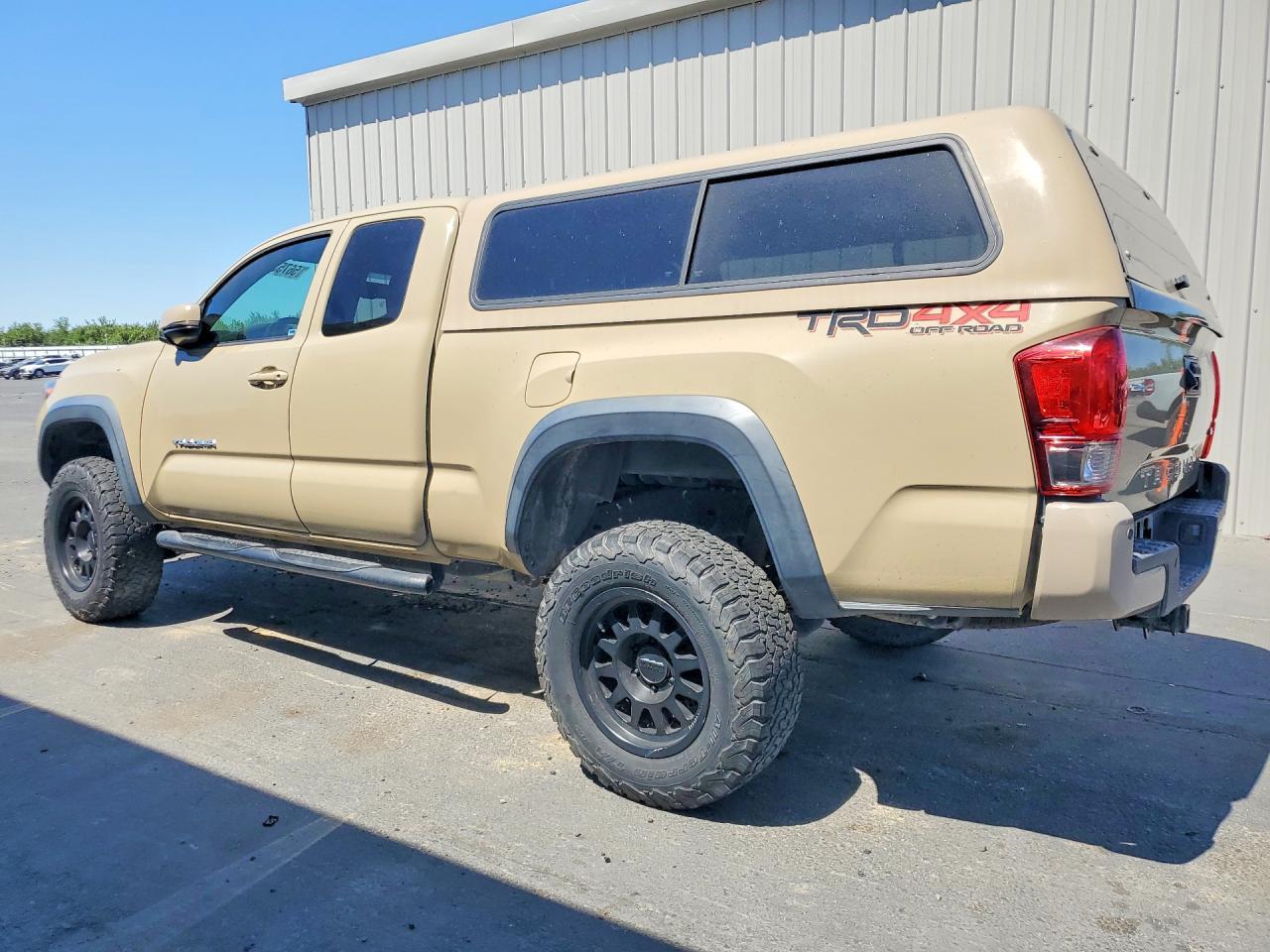 2016 Toyota Tacoma Trd Off-Road - Image 2