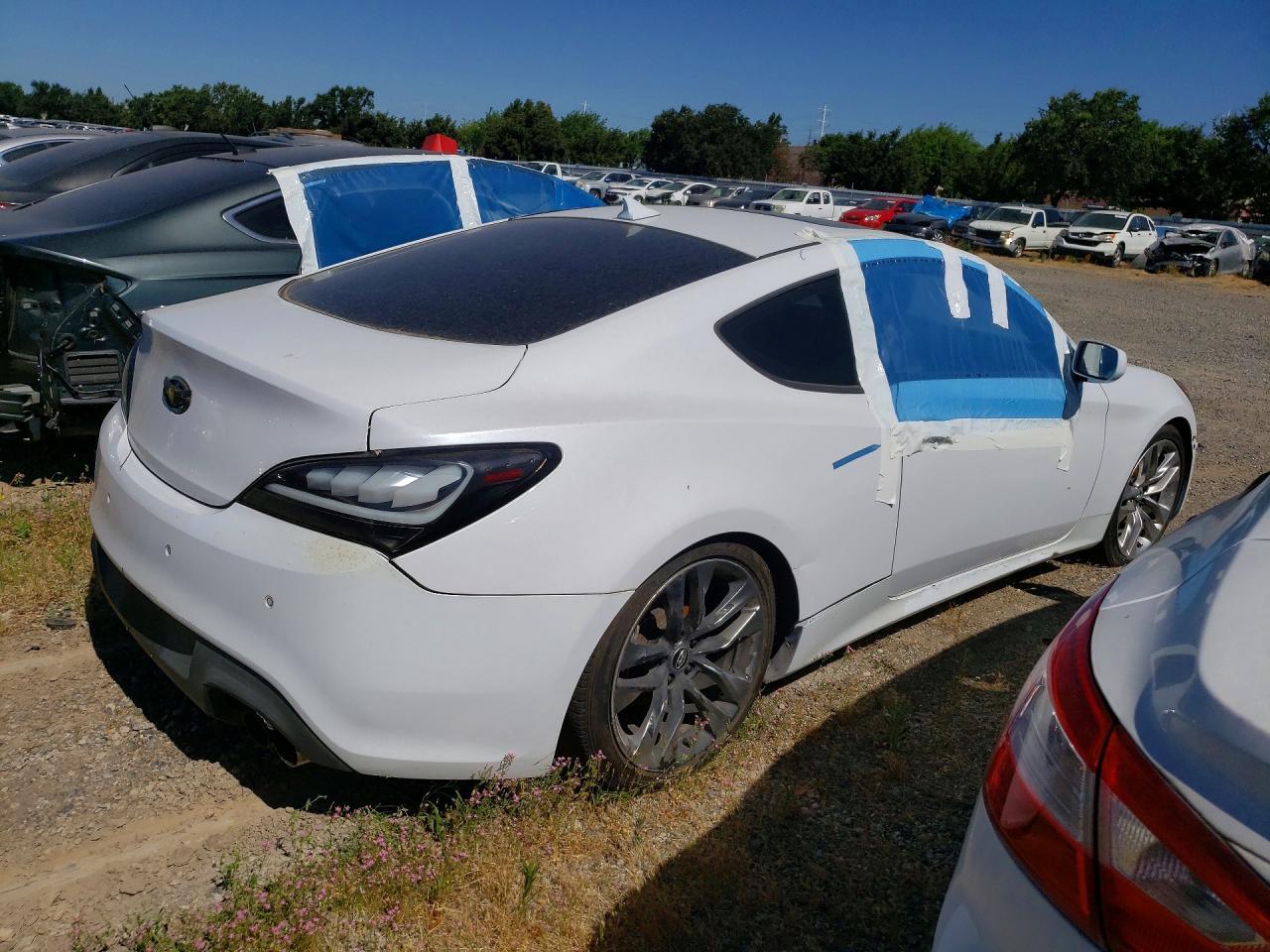 2014 Hyundai Genesis Coupe 2.0T Premium - Фото 3