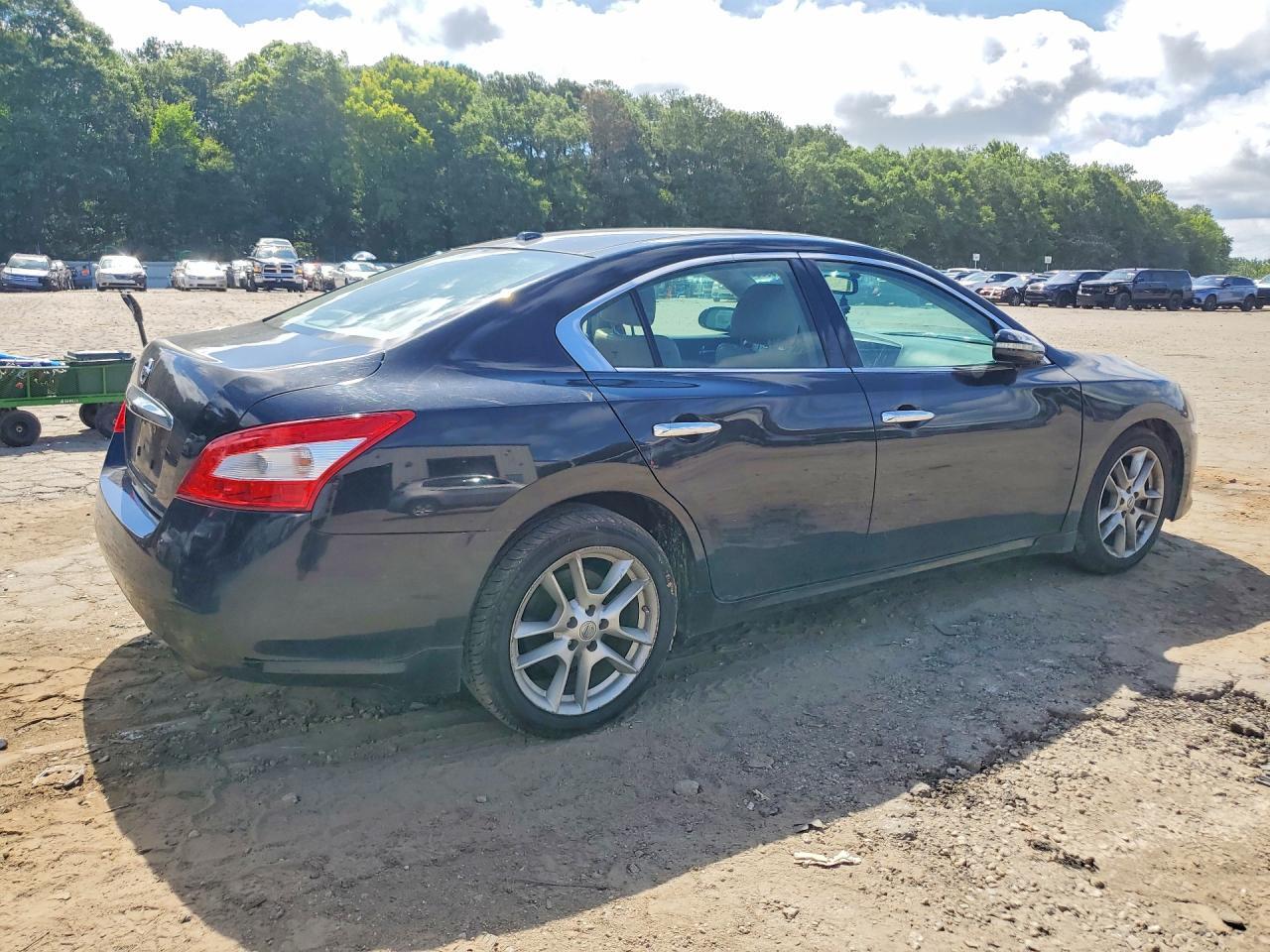 2009 Nissan Maxima 3.5 S - Фото 3
