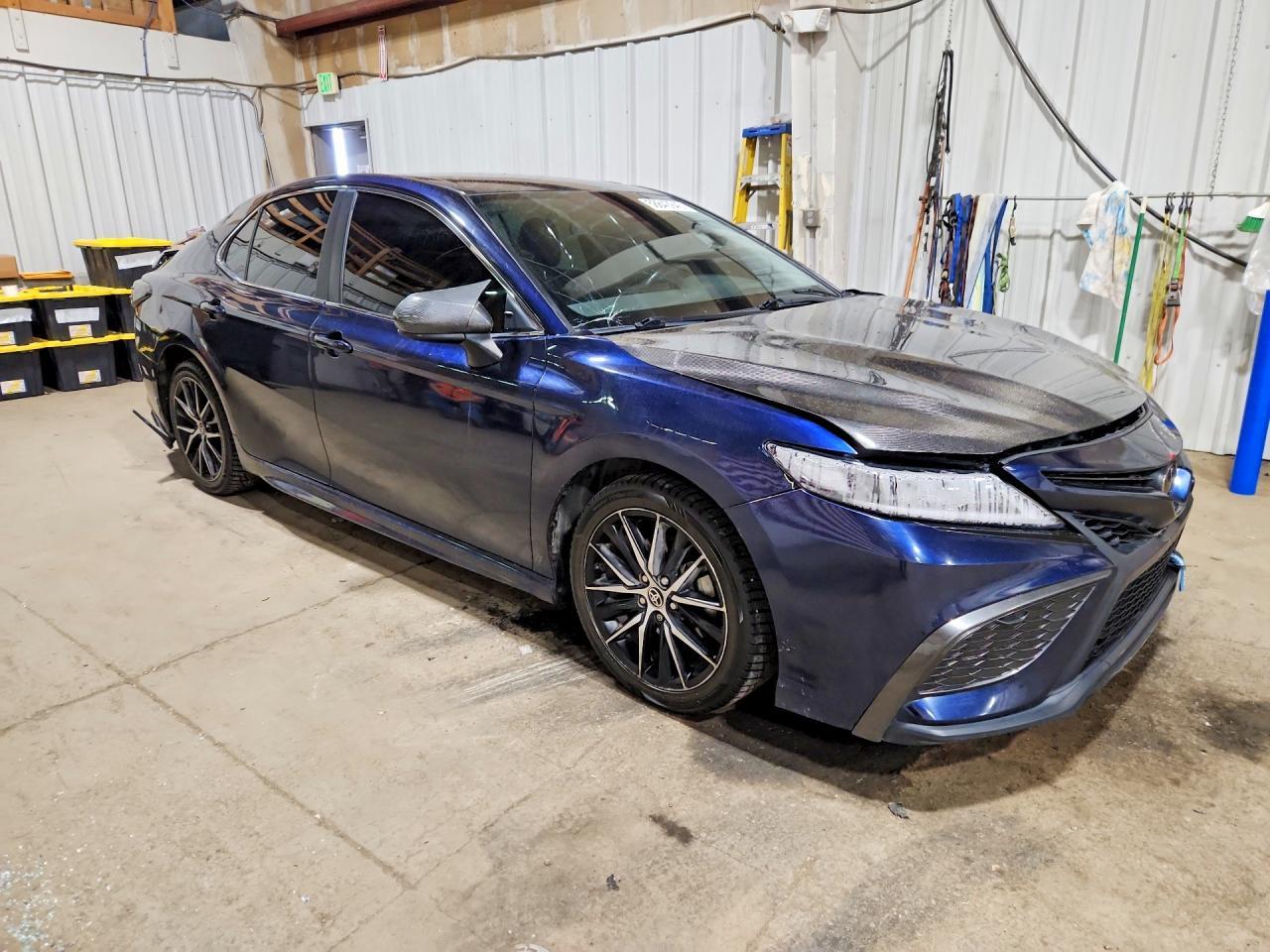 2021 Toyota Camry Se - Фото 4