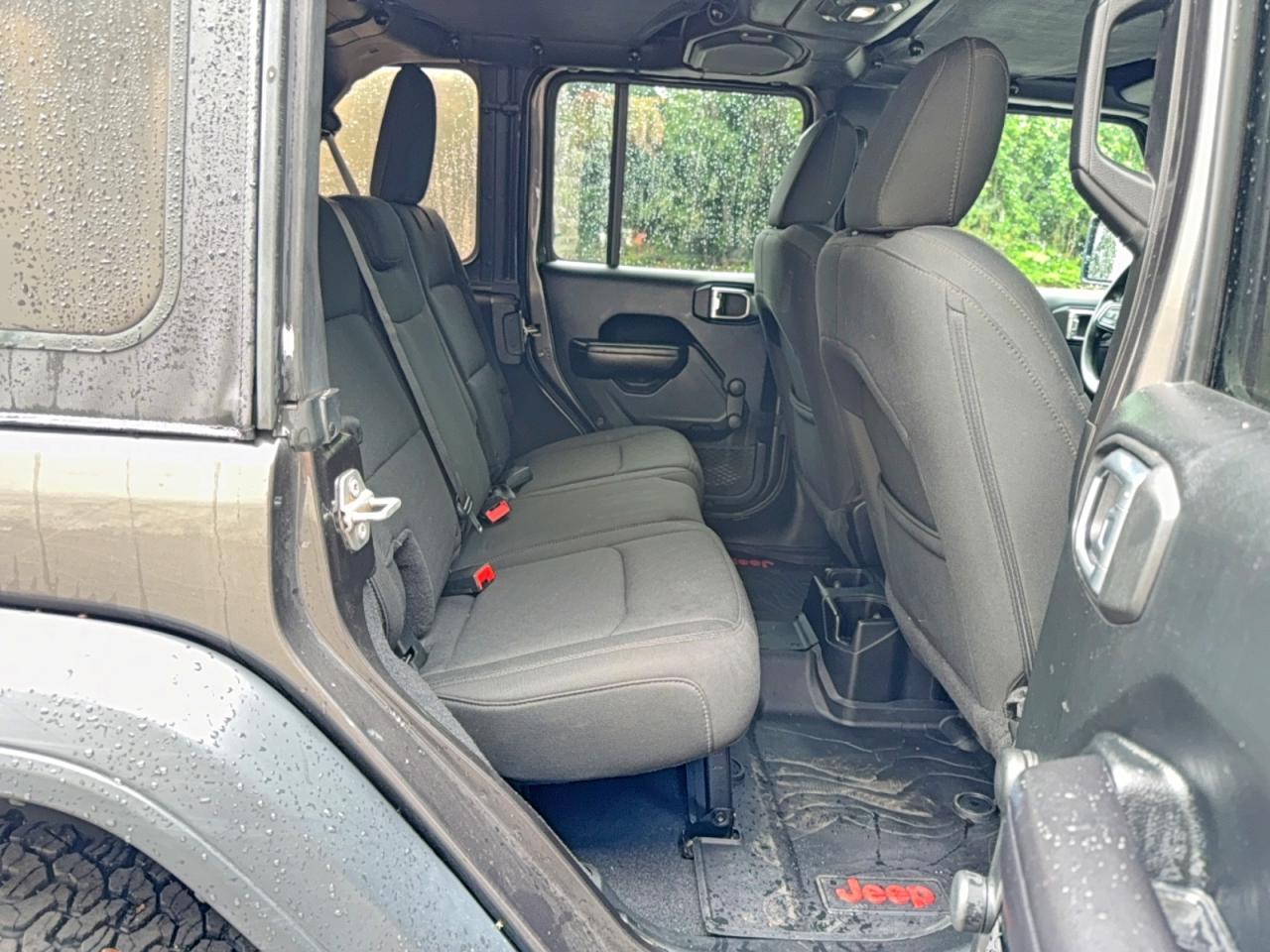 2018 Jeep Wrangler Unlimited Sport - Фото 6