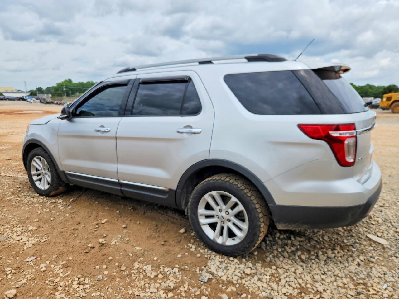 2014 Ford Explorer Xlt - Image 2