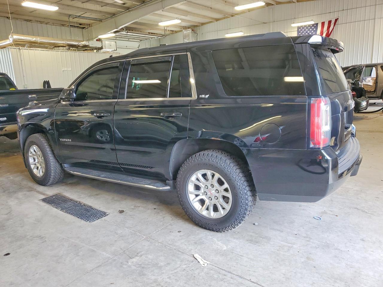 2018 GMC Yukon Slt - Фото 2