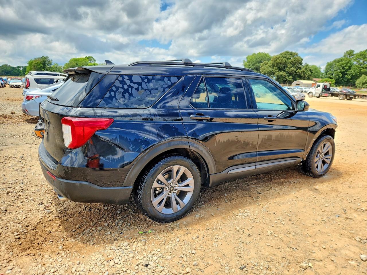 2023 Ford Explorer Xlt - Фото 3