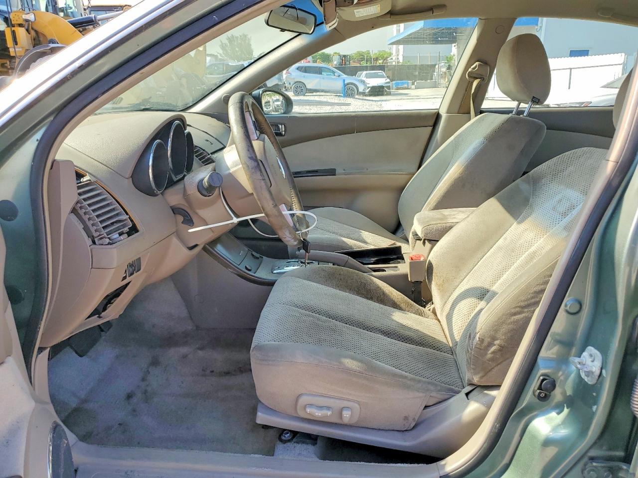 2005 Nissan Altima 2.5 - Image 7