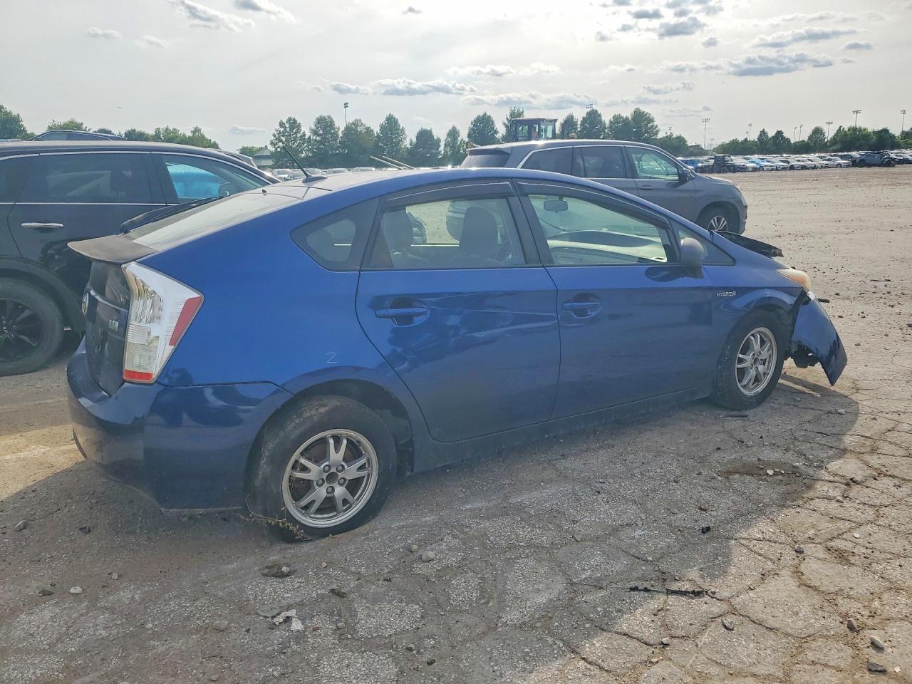 2010 Toyota Prius Iii - Image 3