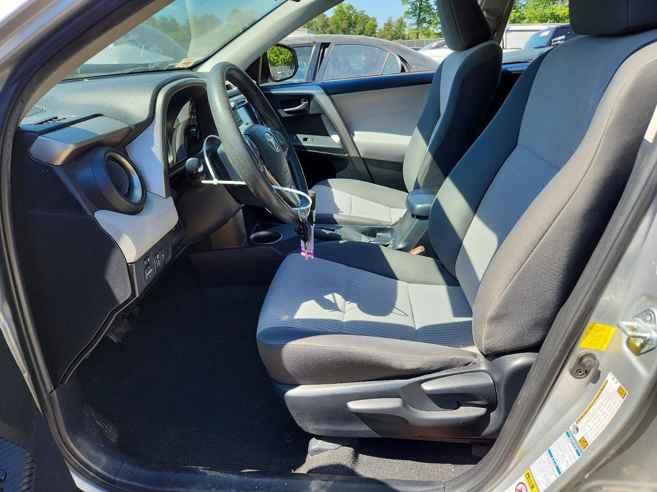 2015 Toyota Rav4 Le - Фото 7