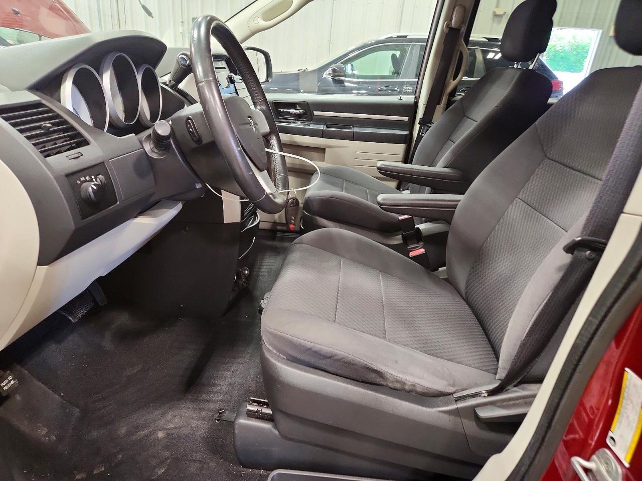 2010 Dodge Grand Caravan Hero - Фото 7
