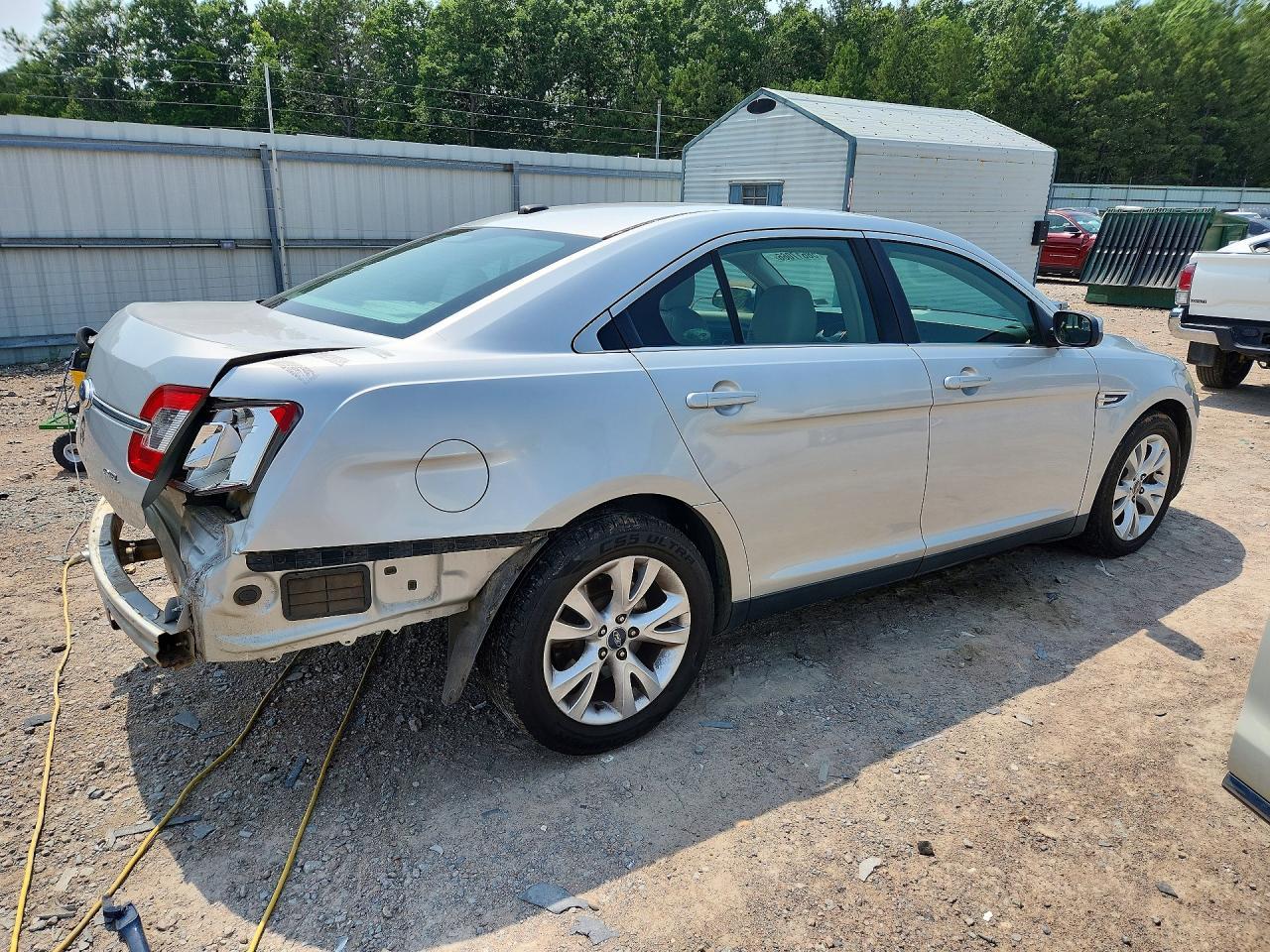 2012 Ford Taurus Sel - Image 3