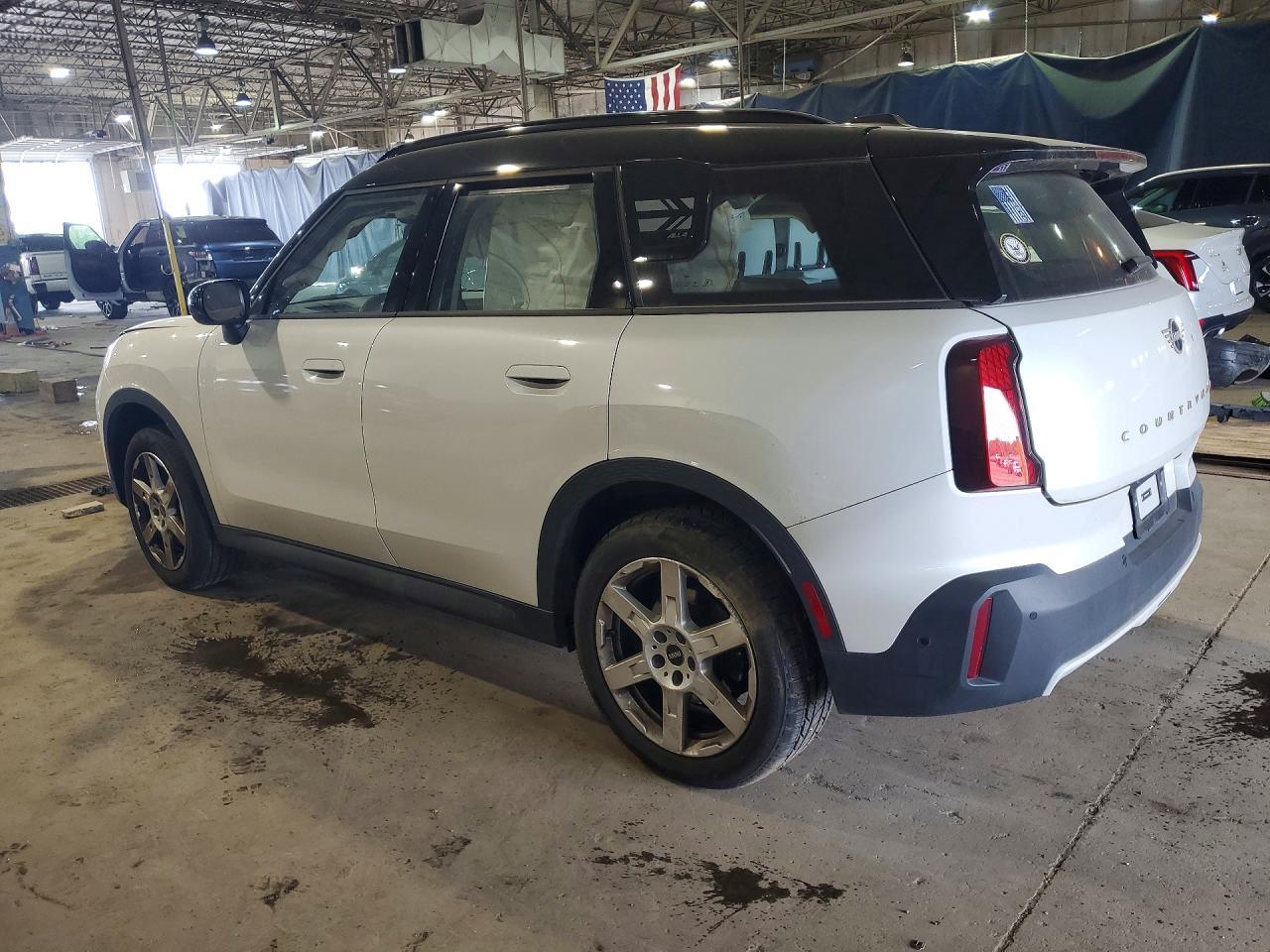 2025 Mini Countryman S All4 - Фото 2