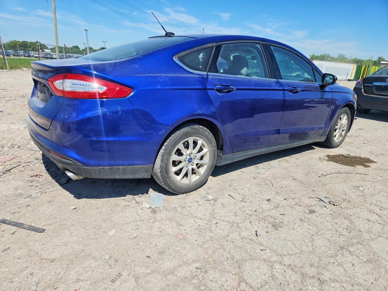 2016 Ford Fusion S - Image 3