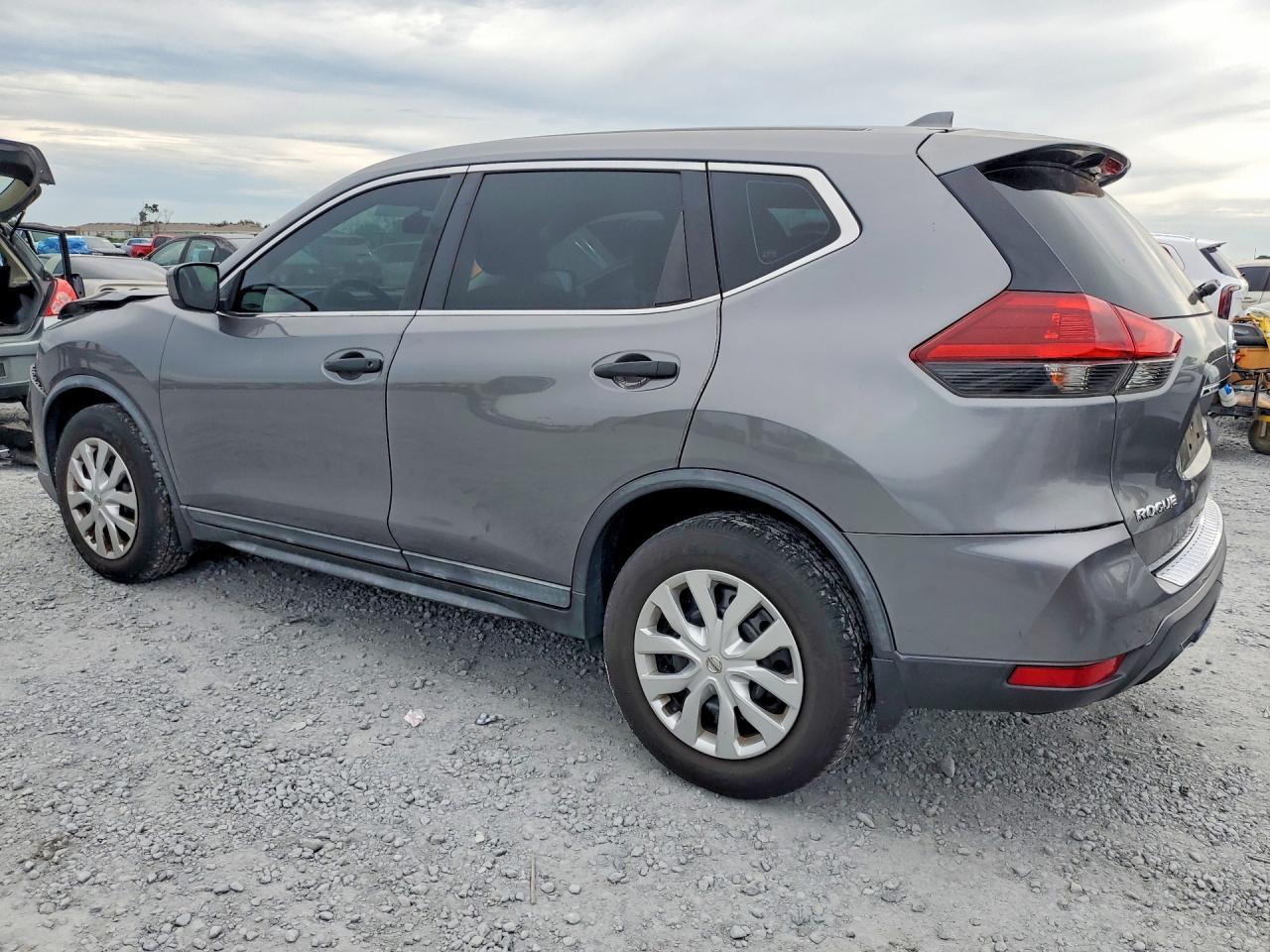 2018 Nissan Rogue S - Image 2