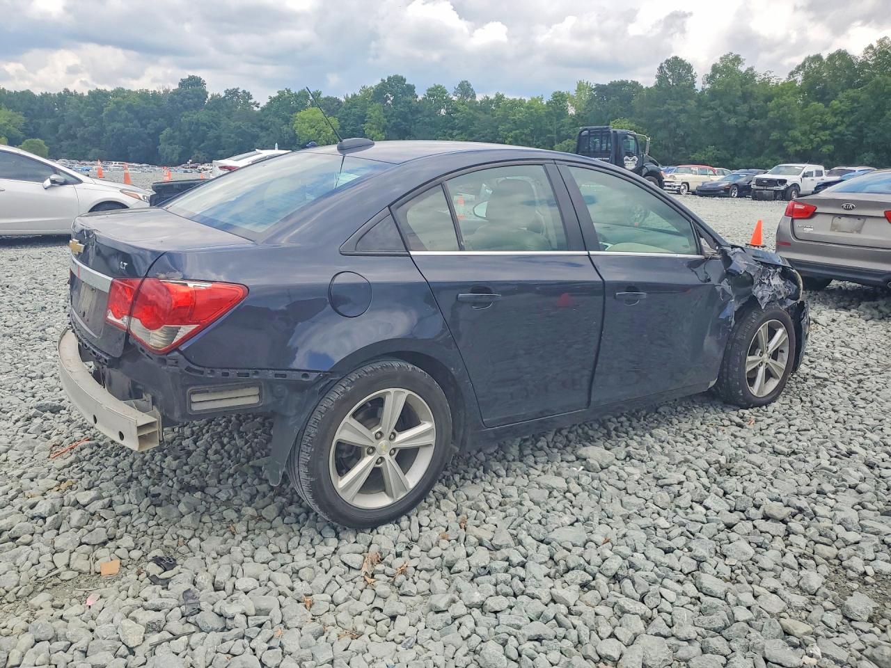 2016 Chevrolet Cruze Limited Lt - Image 3