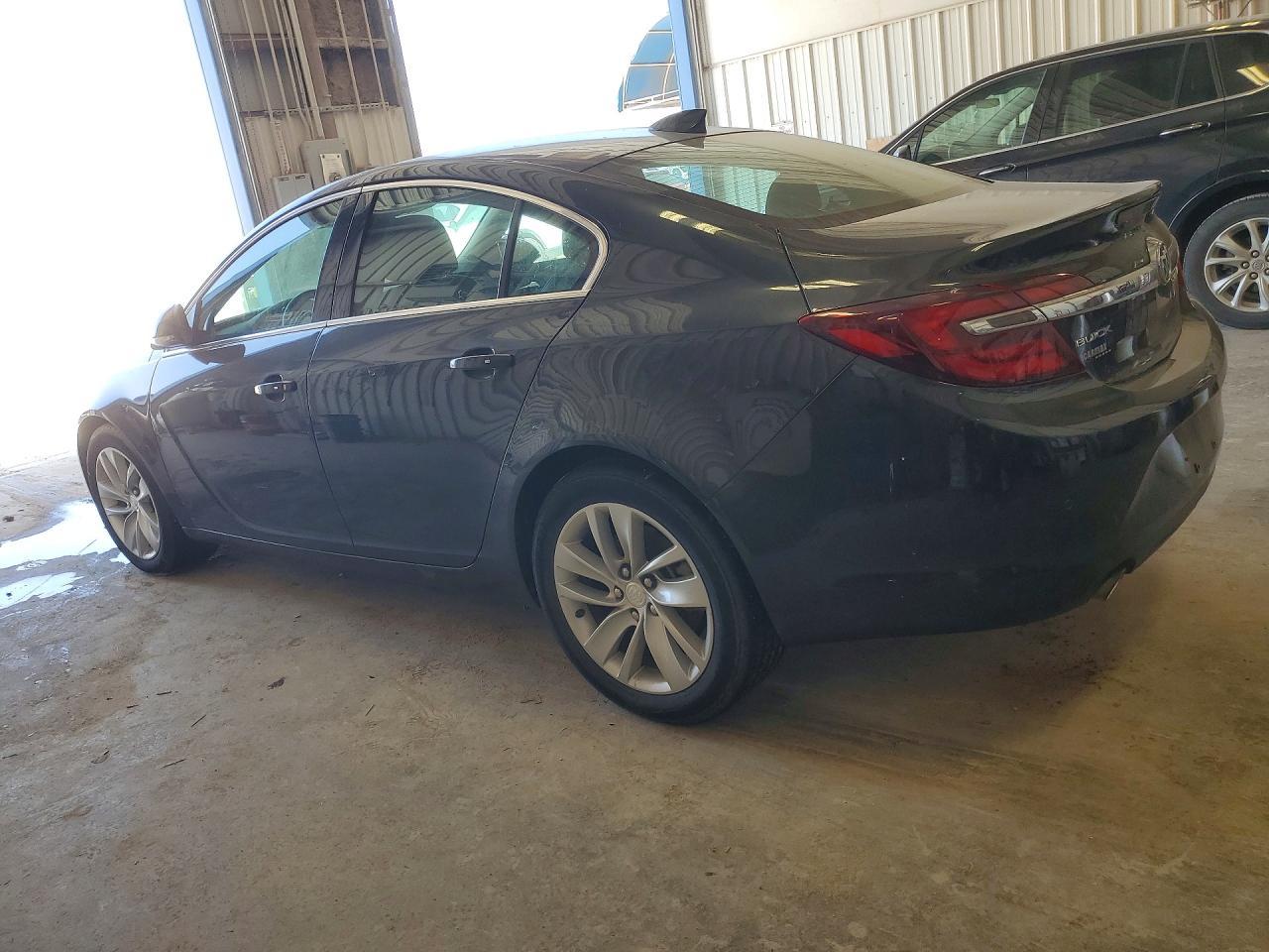 2016 Buick Regal Premium - Image 2