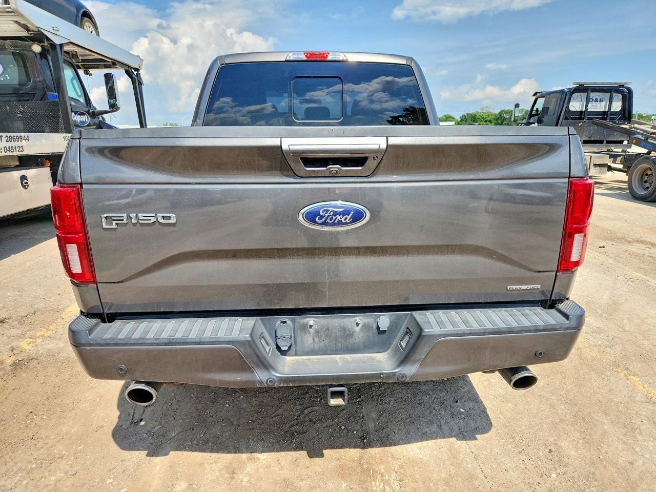 2015 Ford F150 Supercrew - Фото 6
