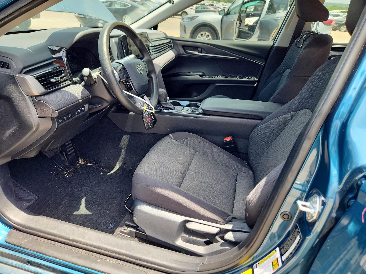 2025 Toyota Camry Le - Image 7