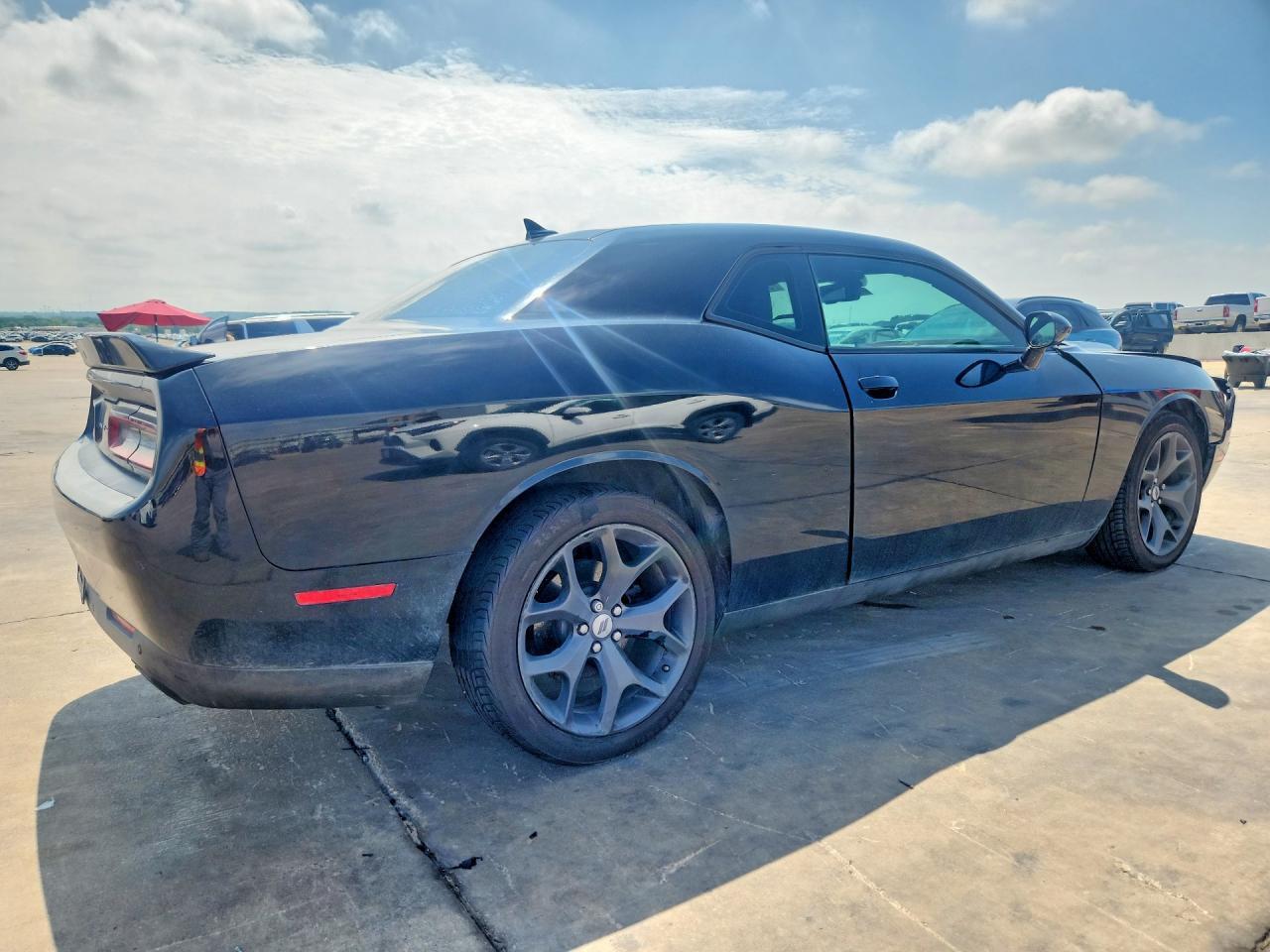 2018 Dodge Challenger Sxt - Image 3