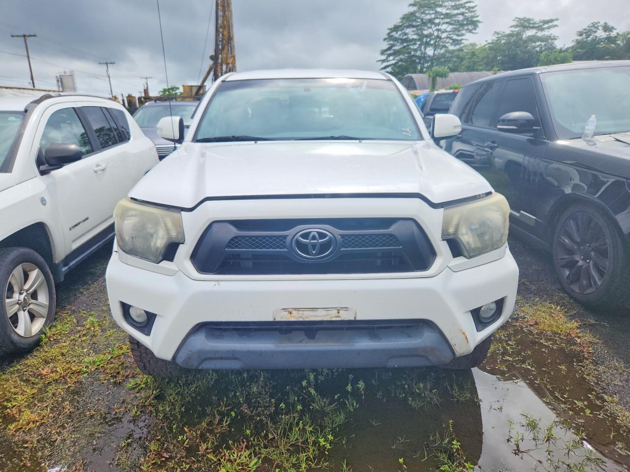 2015 Toyota Tacoma V6 - Image 5