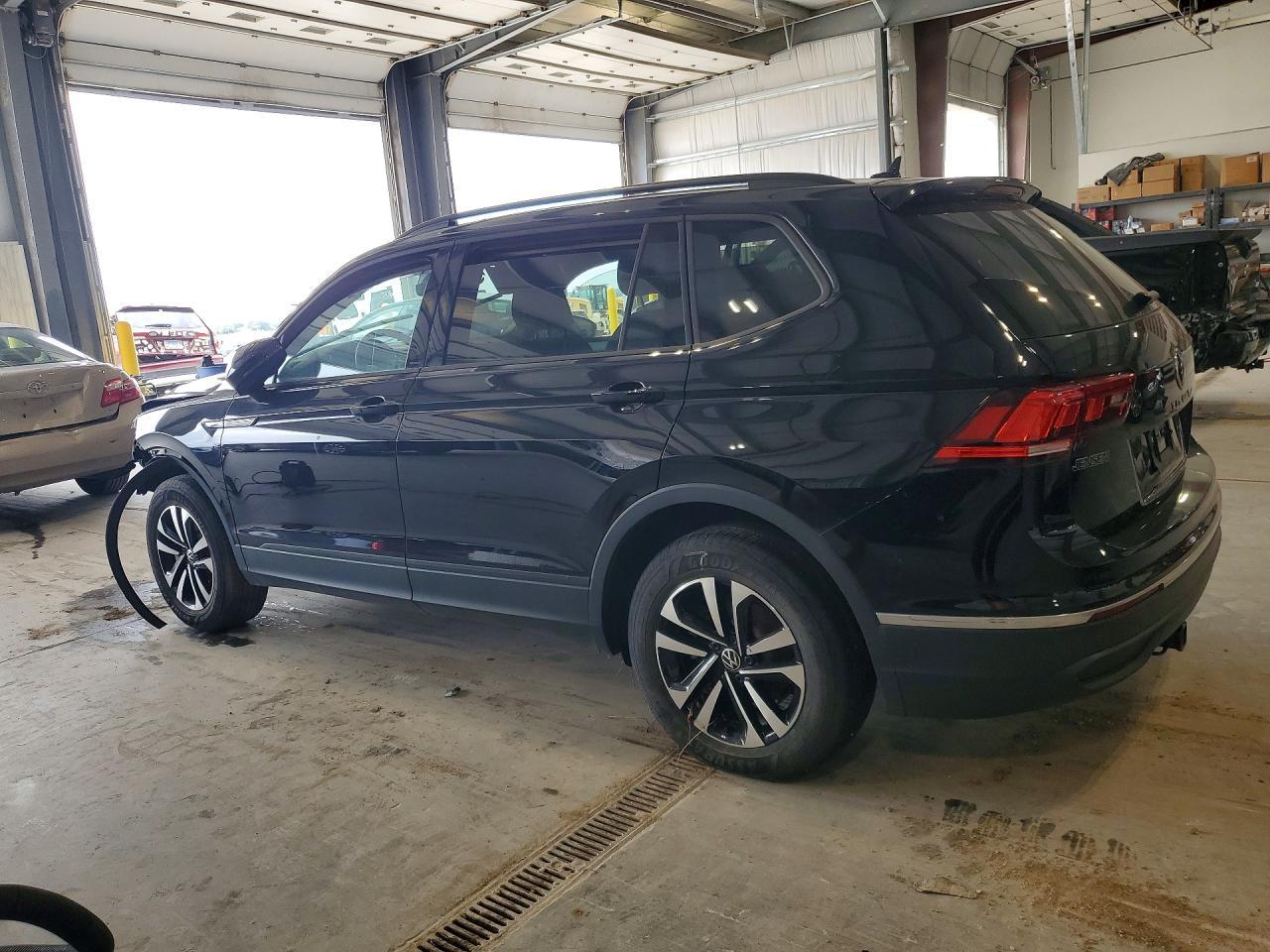 2024 Volkswagen Tiguan S - Фото 2