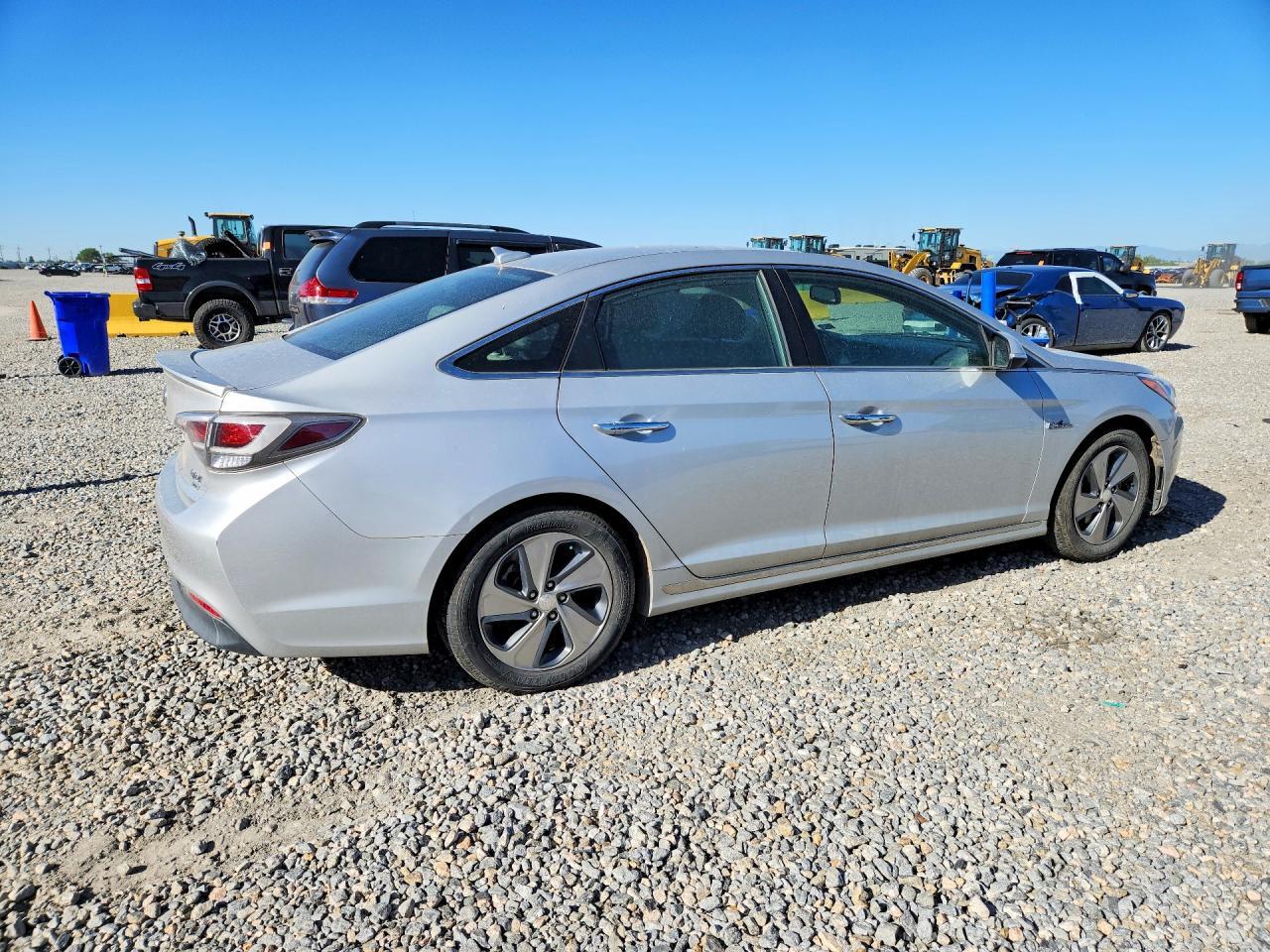 2017 Hyundai Sonata Hybrid Limited - Image 3
