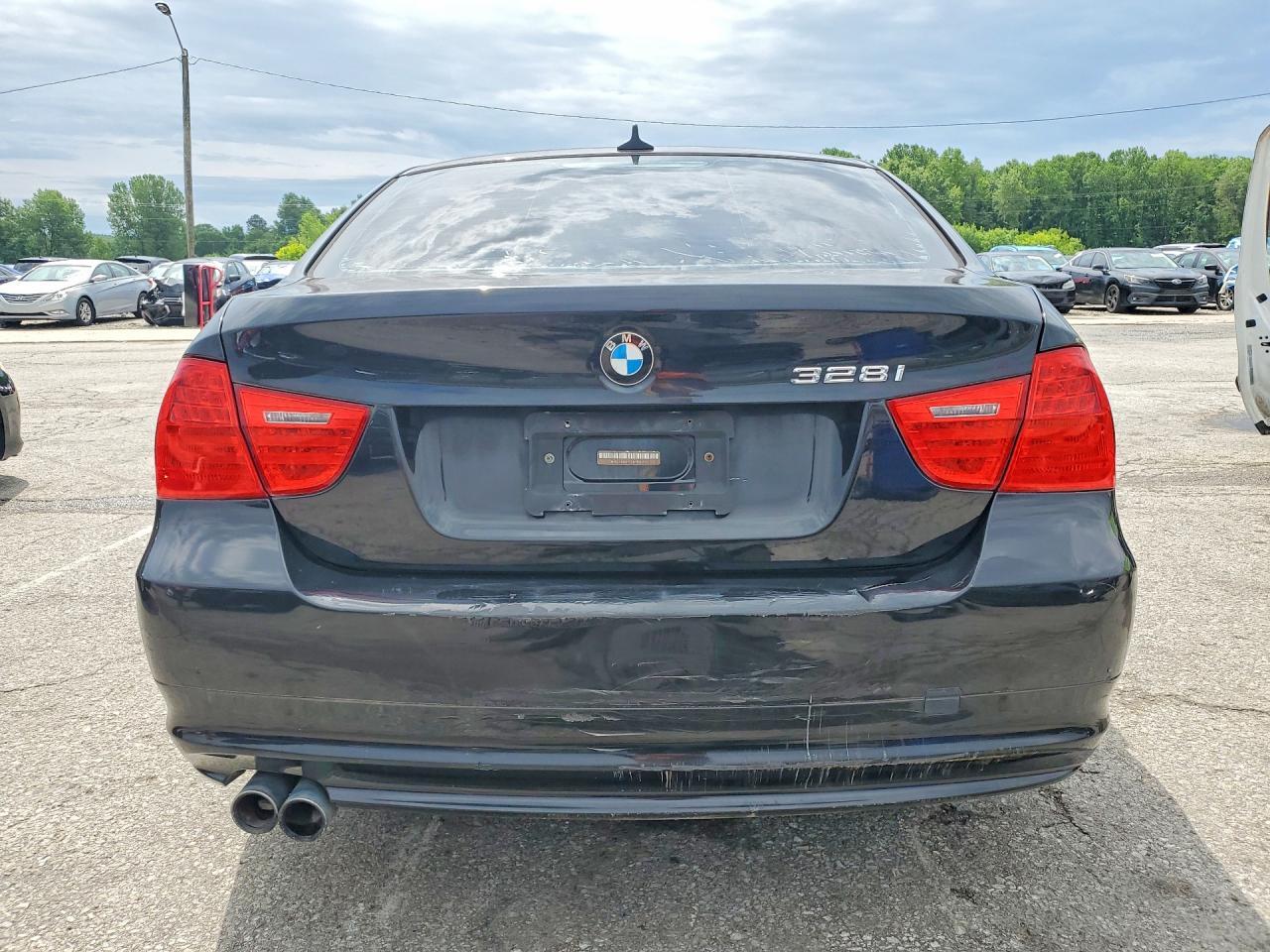 2011 BMW 328 Xi Sulev - Image 6