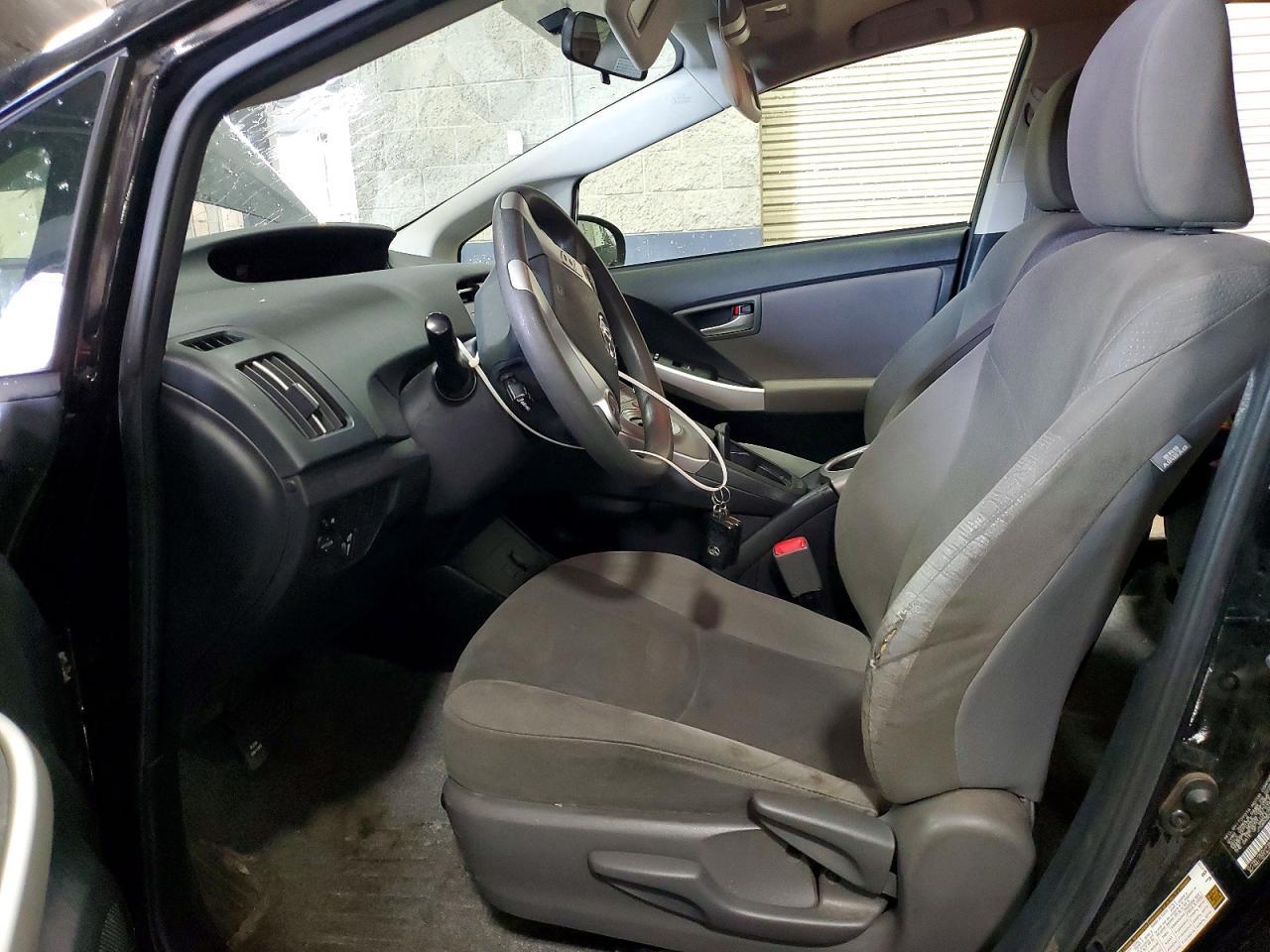 2012 Toyota Prius Two - Image 7