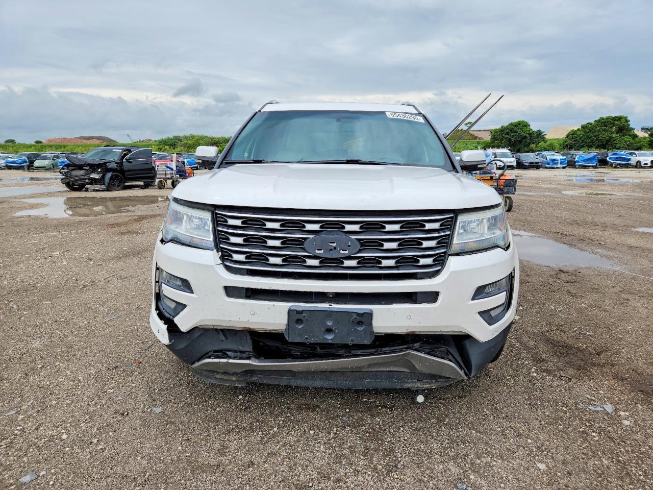 2016 Ford Explorer Limited - Image 5