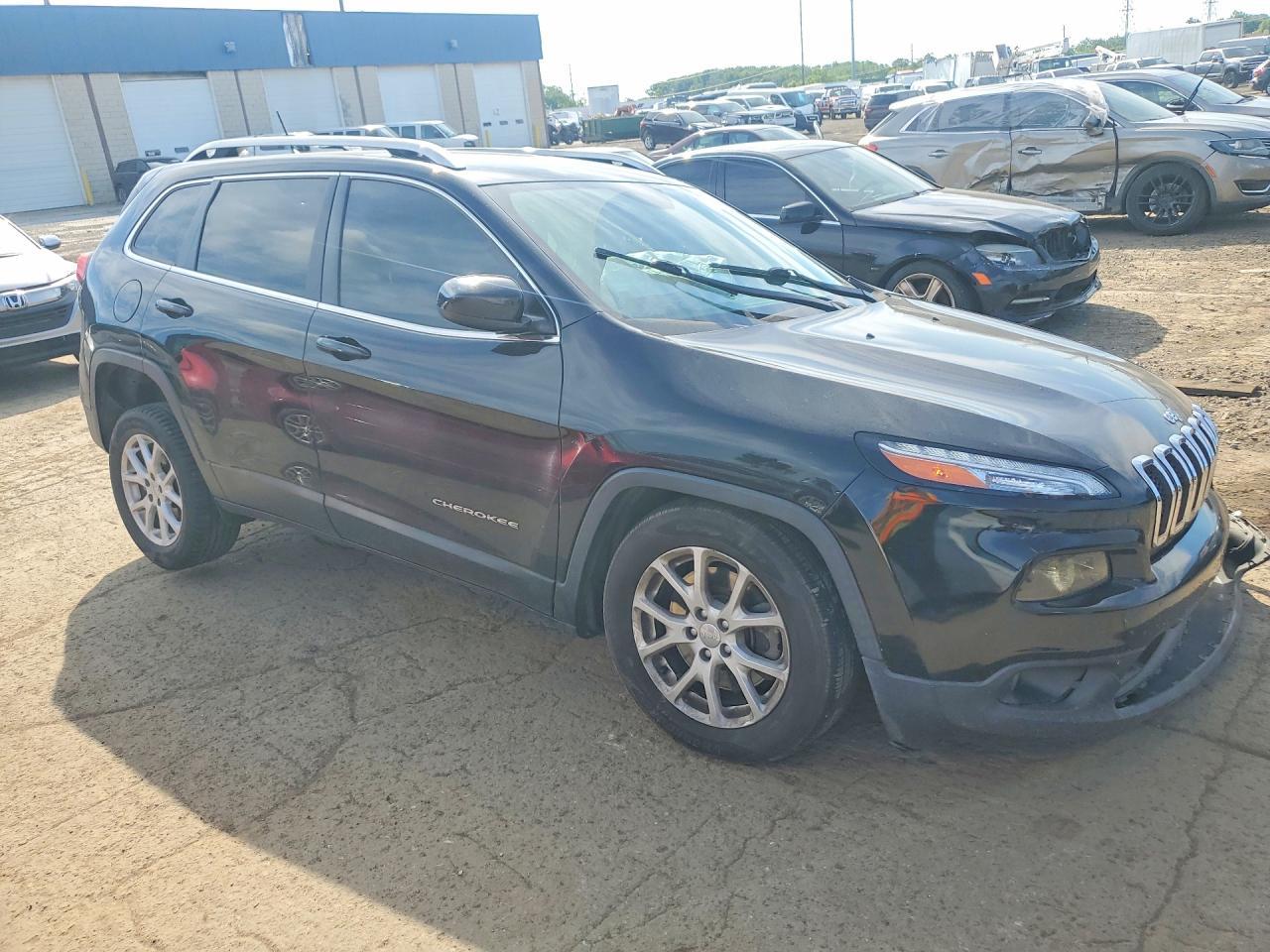 2017 Jeep Cherokee Latitude - Фото 4