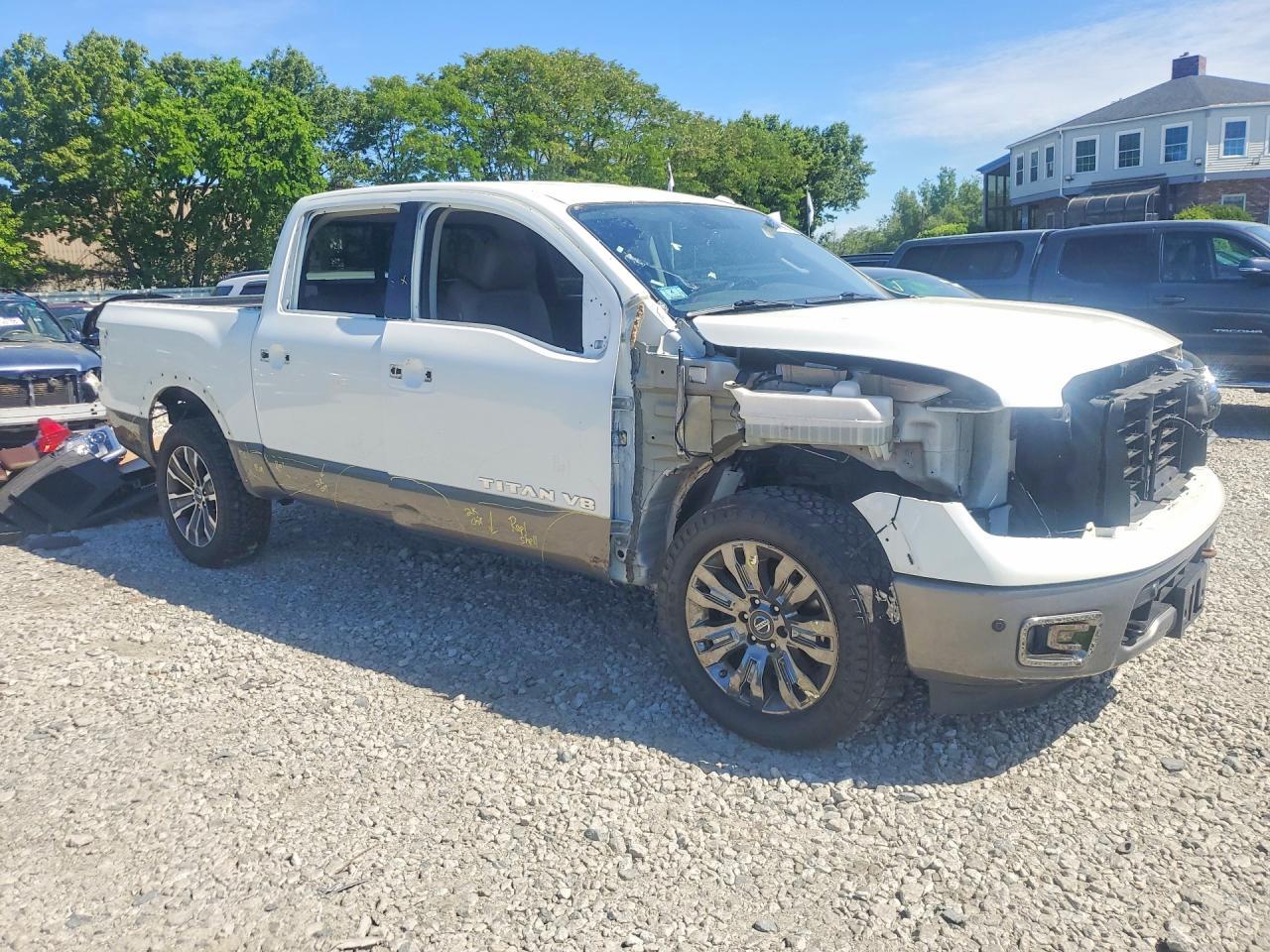 2018 Nissan Titan Platinum Reserve - Image 4