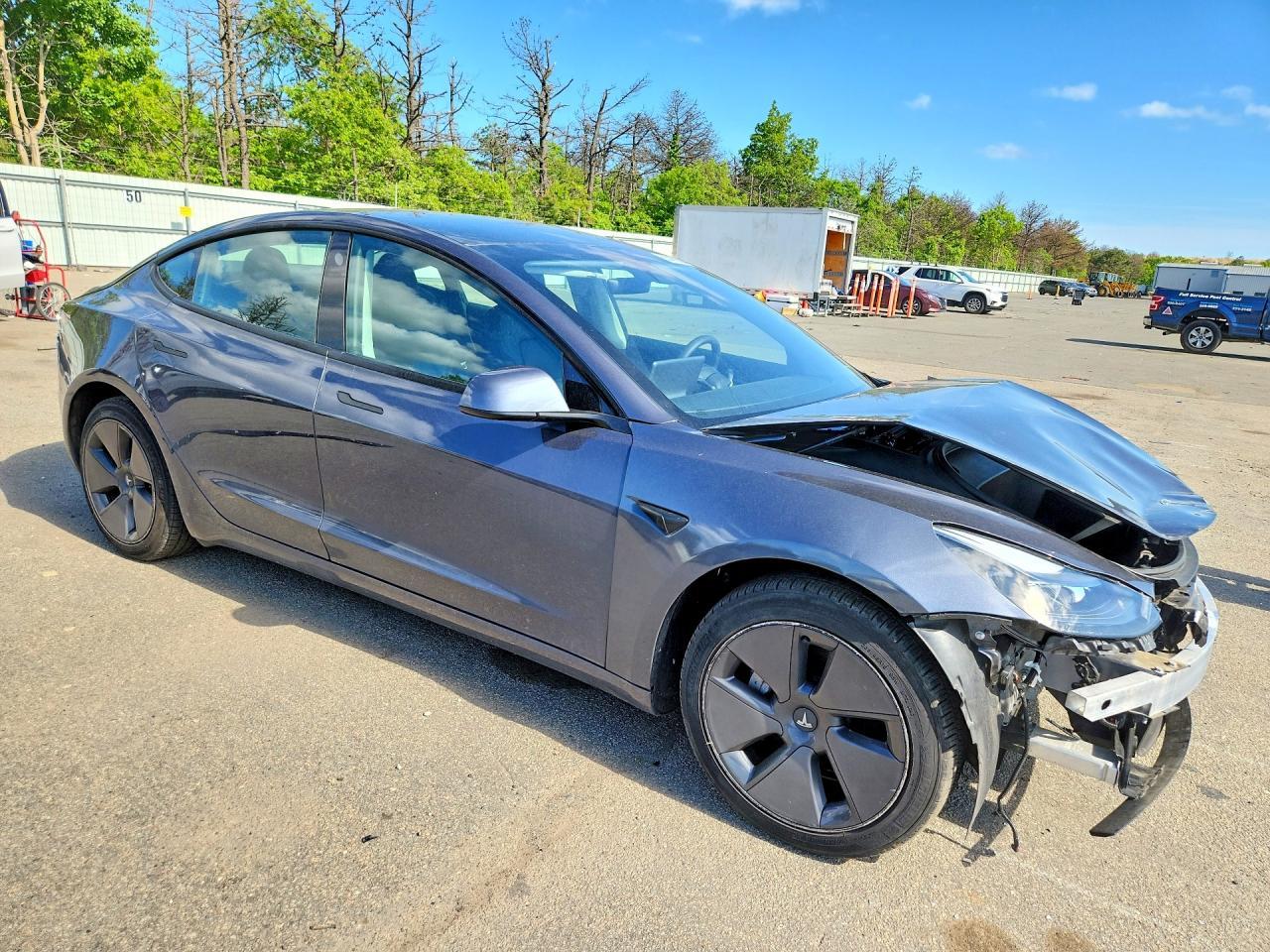 2023 Tesla Model 3 - Фото 4