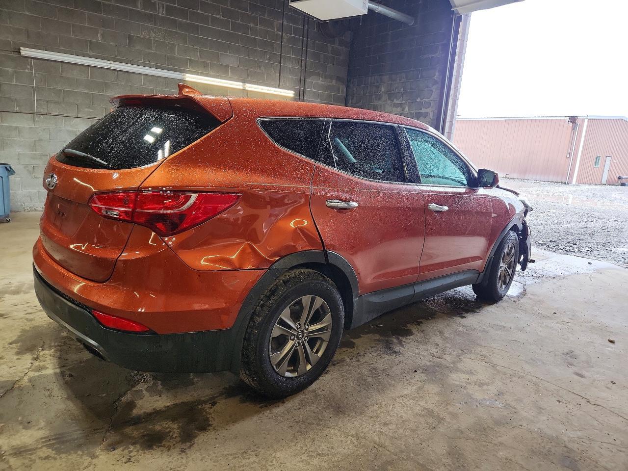 2015 Hyundai Santa Fe Sport 2.4L - Фото 3