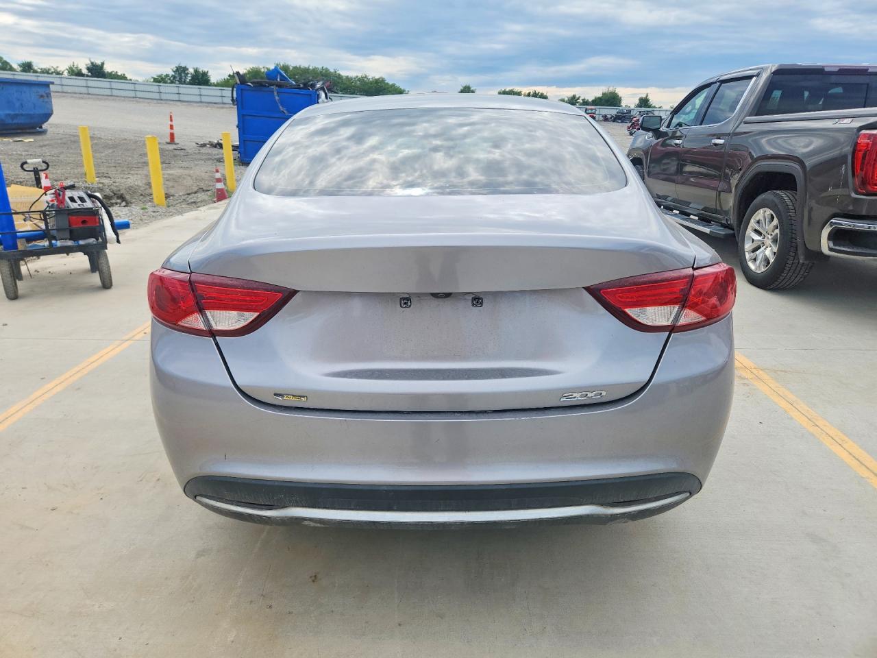 2016 Chrysler 200 Limited - Фото 6