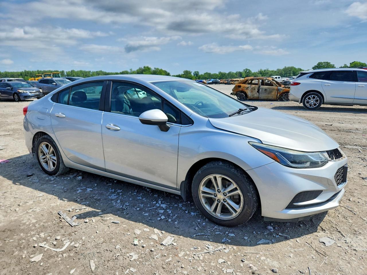 2017 Chevrolet Cruze Lt - Image 4