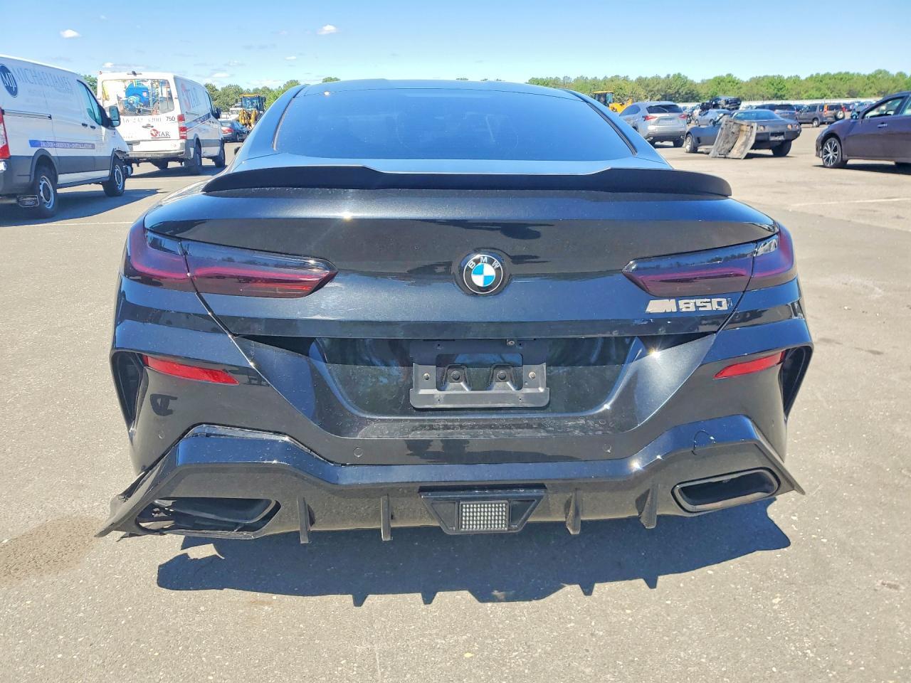 2019 BMW M850Xi - Image 6