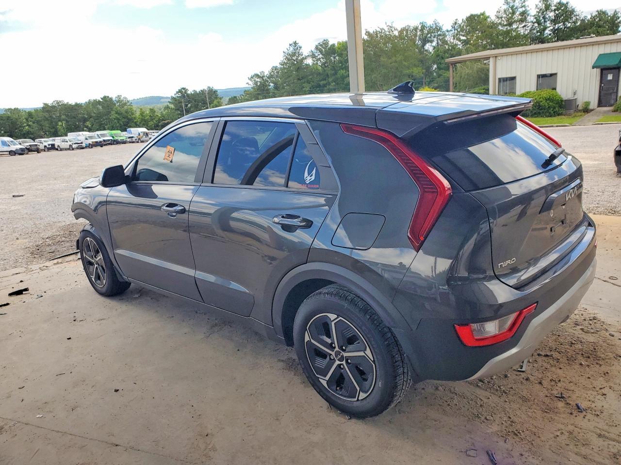 2023 Kia Niro Lx - Фото 2
