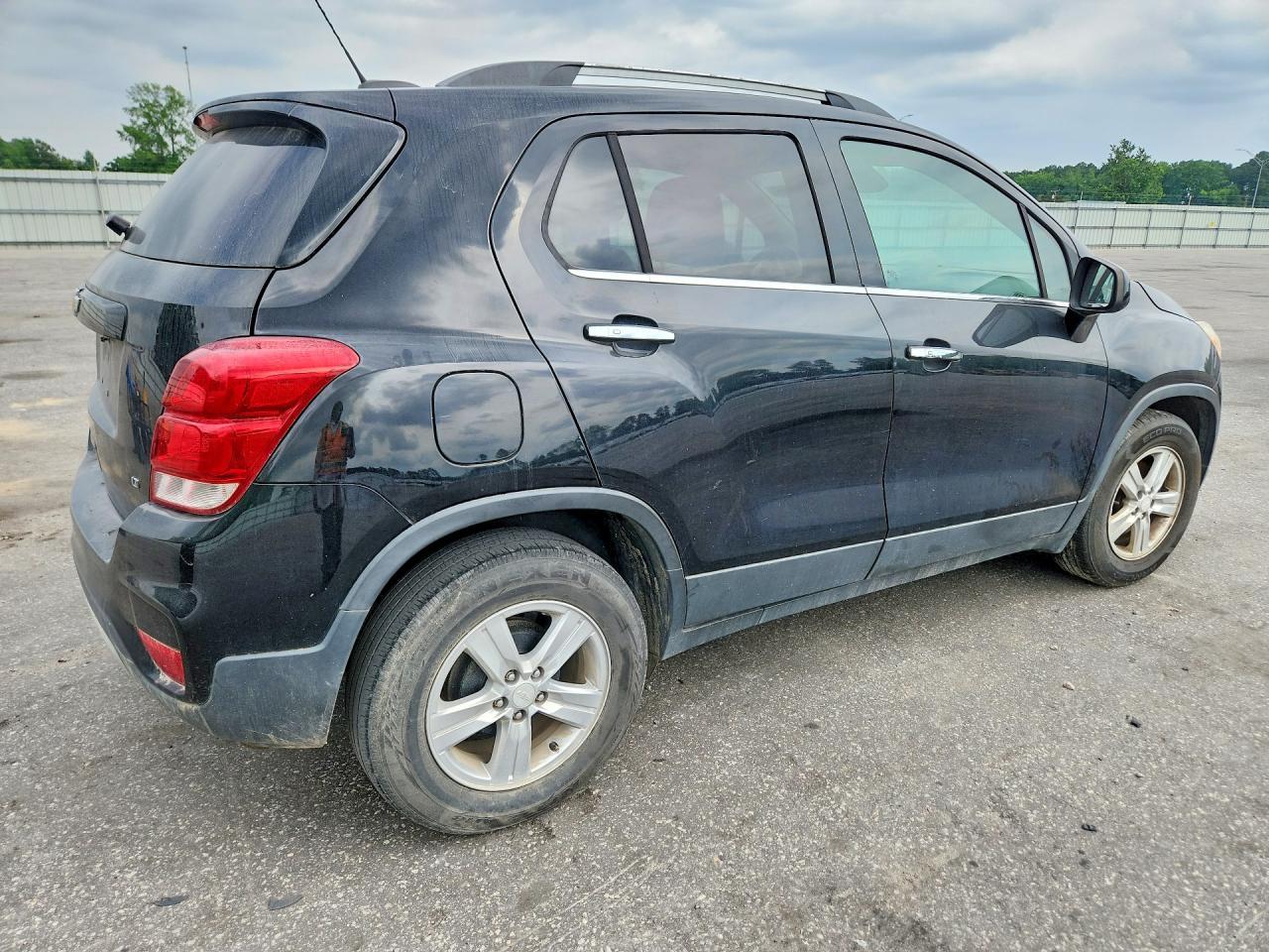 2017 Chevrolet Trax 1Lt - Image 3