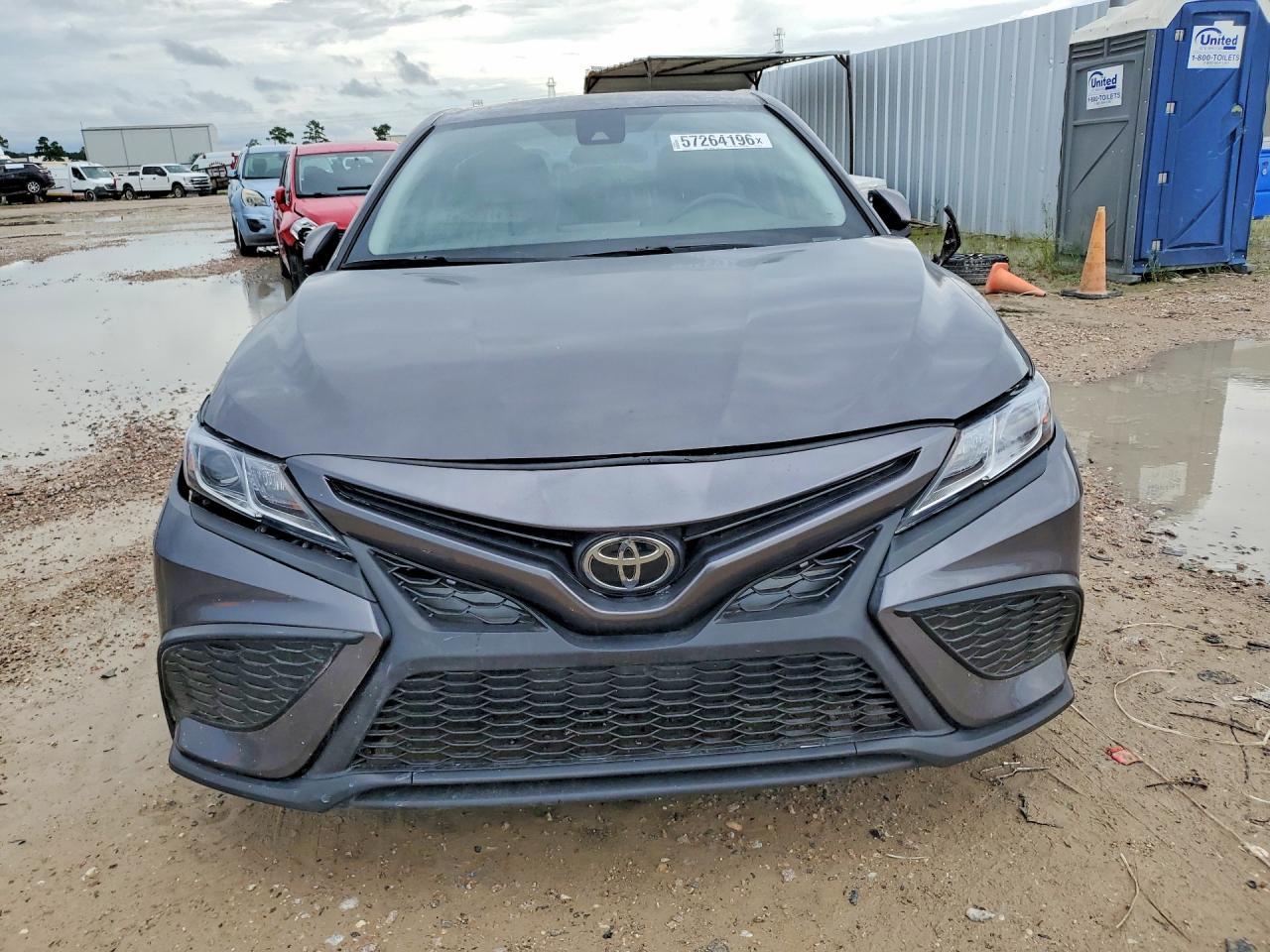 2024 Toyota Camry Se - Image 5