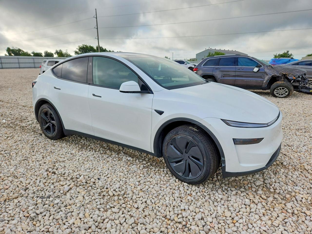 2026 Tesla Model Y - Image 4