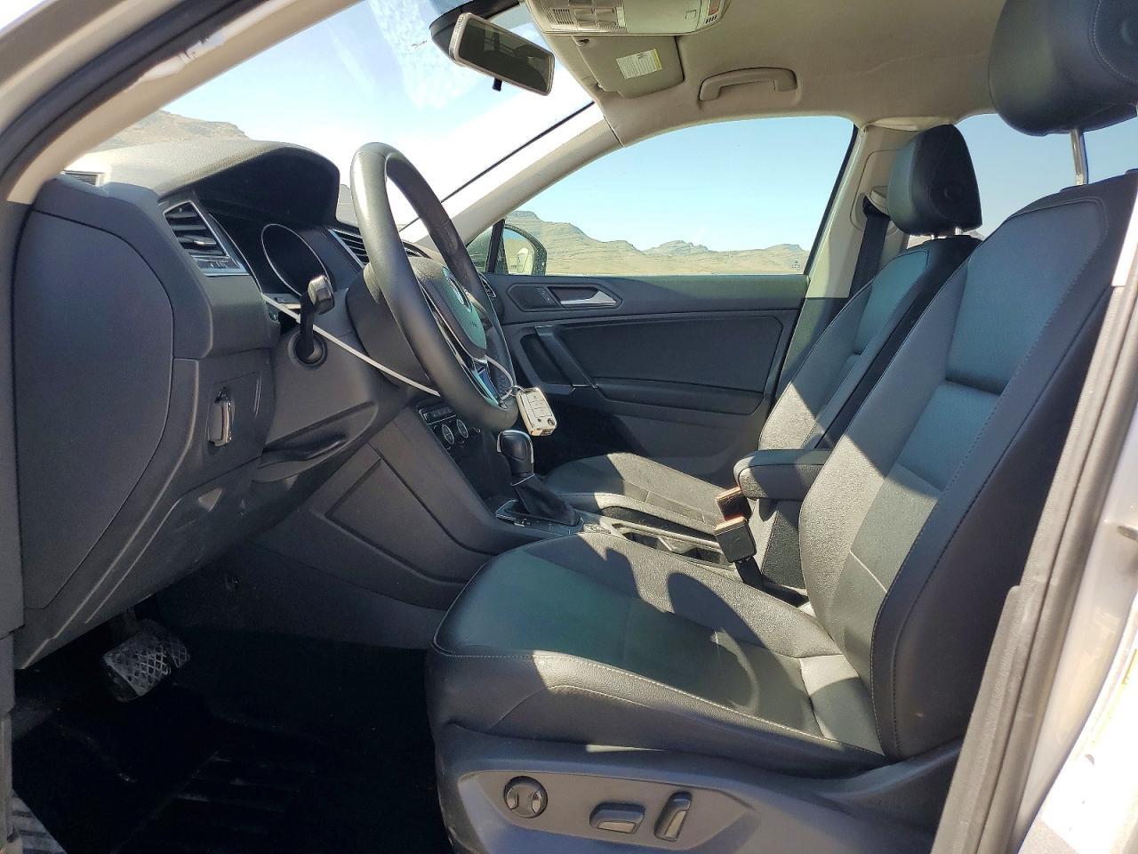 2020 Volkswagen Tiguan Se - Фото 7