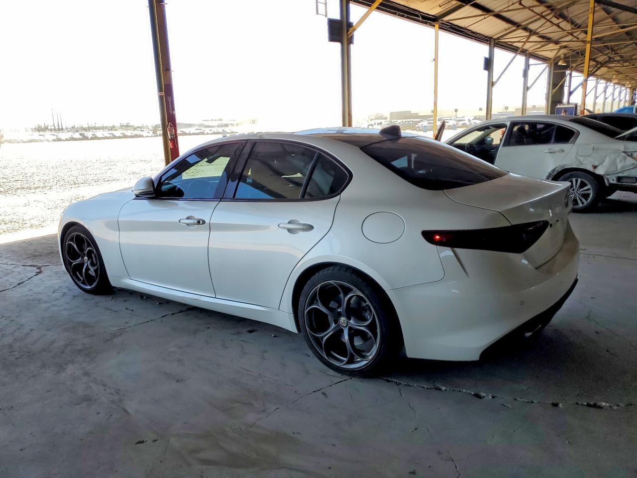 2017 Alfa Romeo Giulia Ti - Image 2