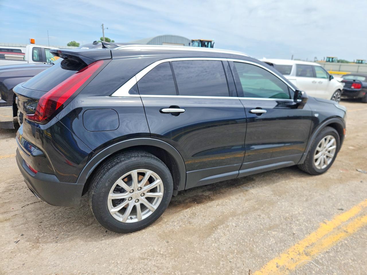 2019 Cadillac Xt4 Luxury - Image 3