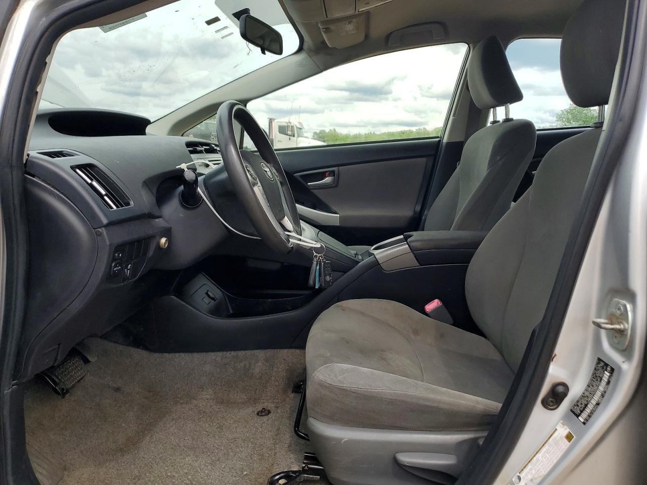 2013 Toyota Prius Two - Image 7