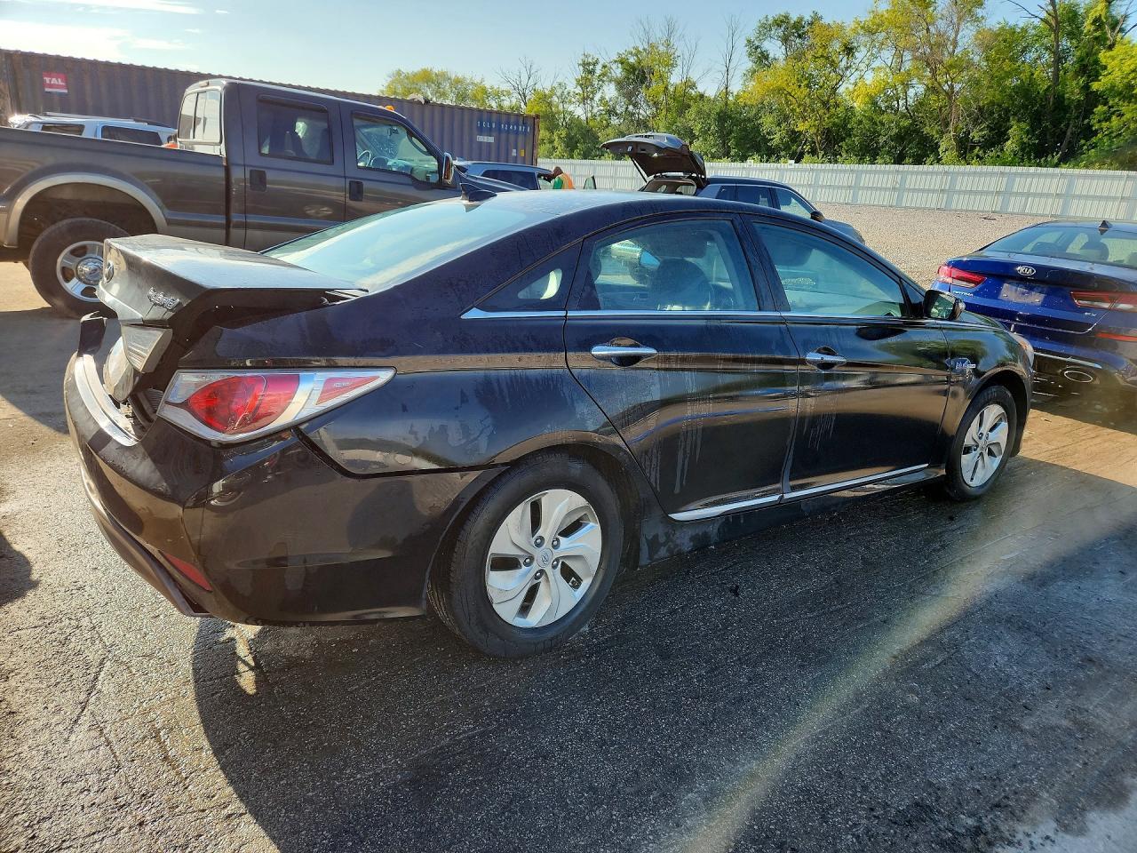 2015 Hyundai Sonata Hybrid Base - Фото 3