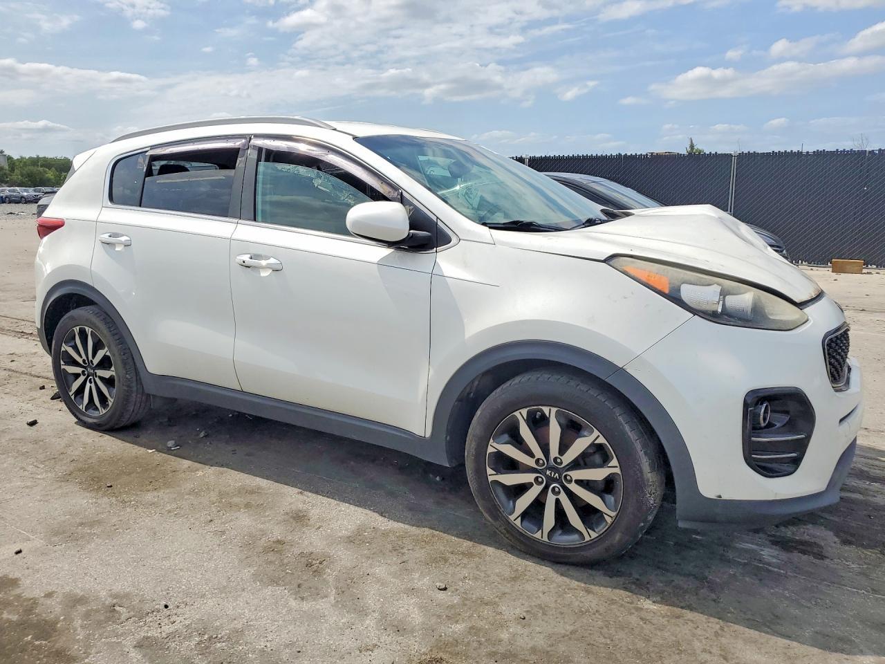 2017 Kia Sportage Ex - Image 4