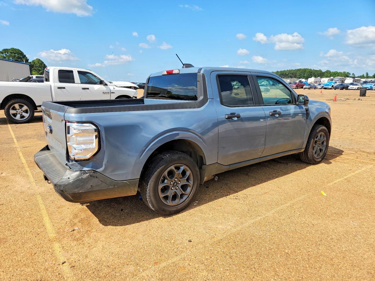 2025 Ford Maverick Xlt - Image 3