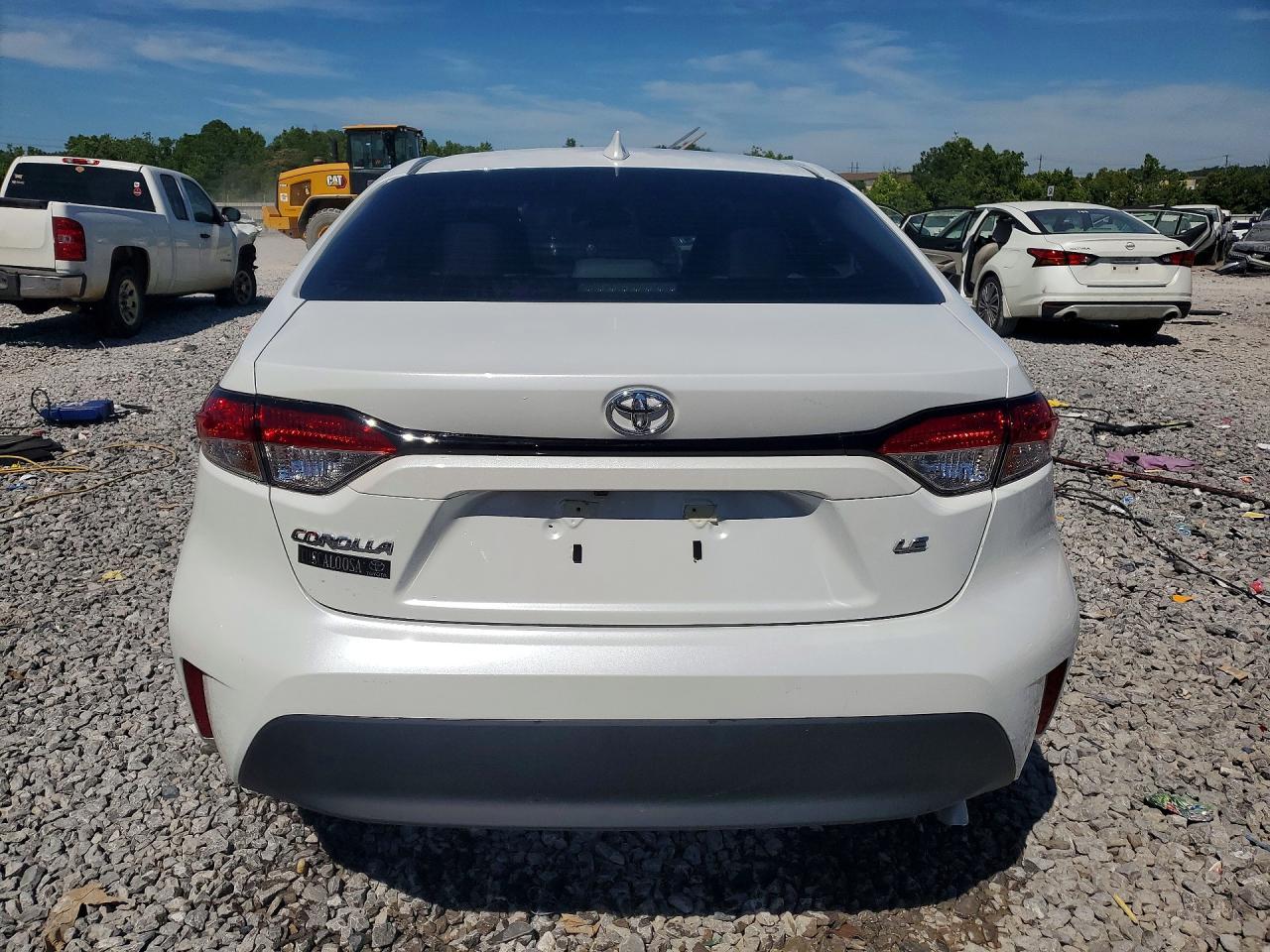 2026 Toyota Corolla Le - Image 6